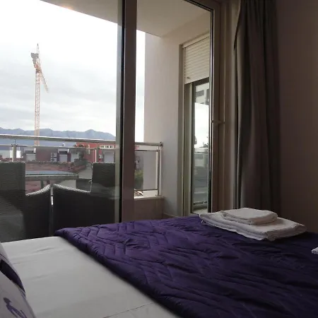 Fortuna Lux Apartment *