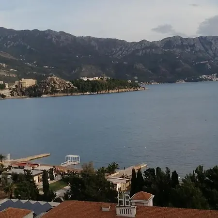 Apartment Fortuna Lux Budva